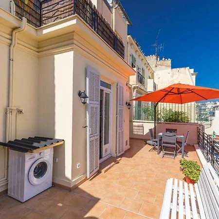 Open Sky Terrace Downtown